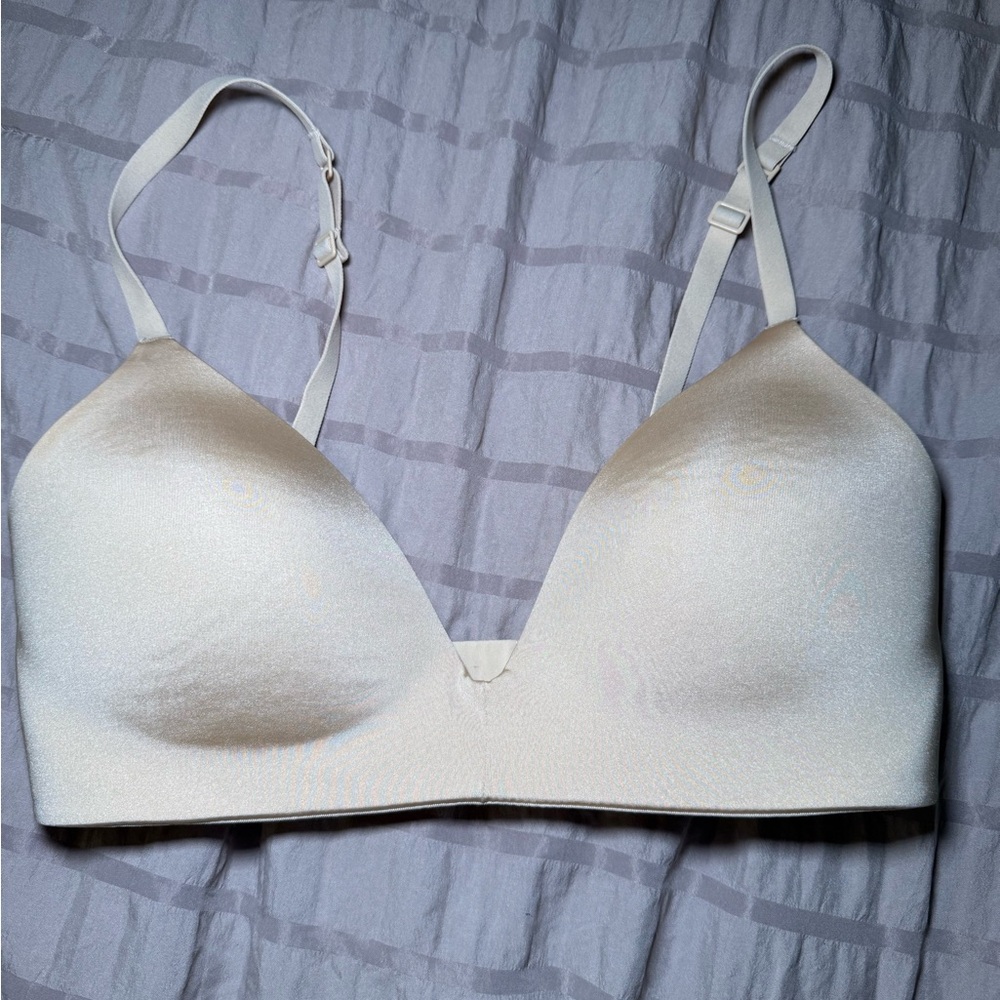 SKIMS Wireless Padded Bra
